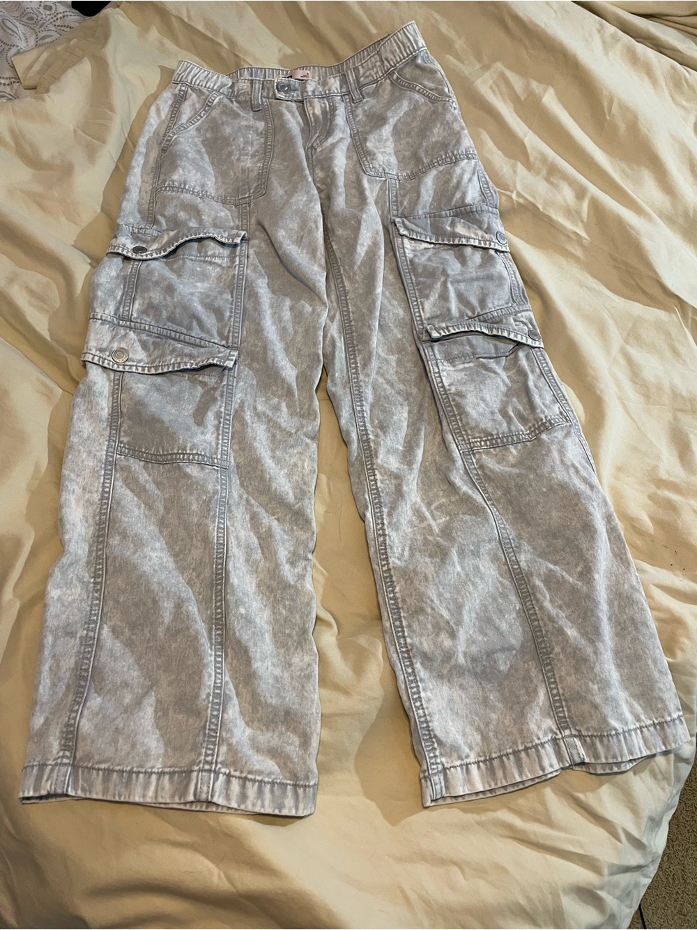 Y2K SO Women’s Gray Acid Wash High Rise Wide-Leg Cargo Jeans – Size S
